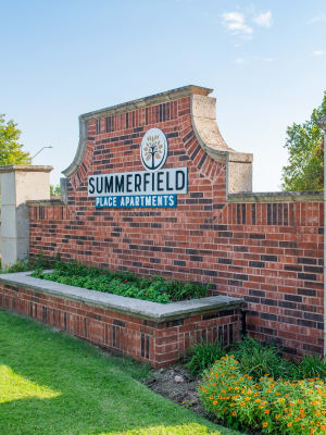 Sign at Summerfield Place Apartments in Oklahoma City, Oklahoma