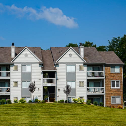 Exterior of apartments at Kenton Reserve in Independence, Kentucky