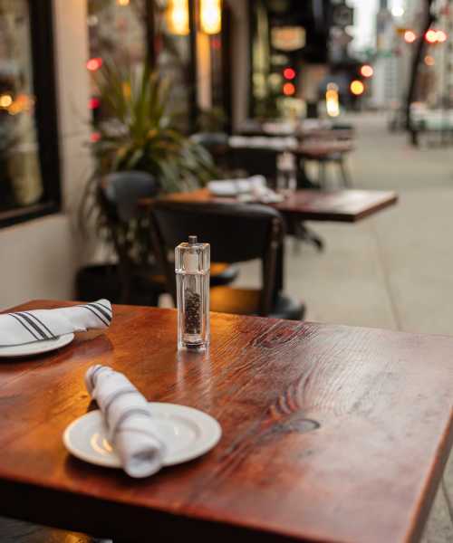 Outdoor dining area near Providence Greene I in Wheeling, West Virginia
