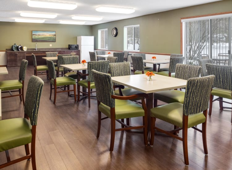 Parkside of Livonia dining area in Livonia, Michigan