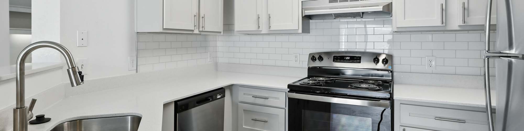 Photo Gallery | Pebble Brooke Apartments in Milford, Ohio