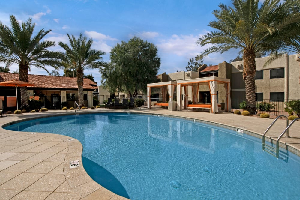 Luxurious swimming pool at Avia McCormick Ranch Apartments in Scottsdale, Arizona