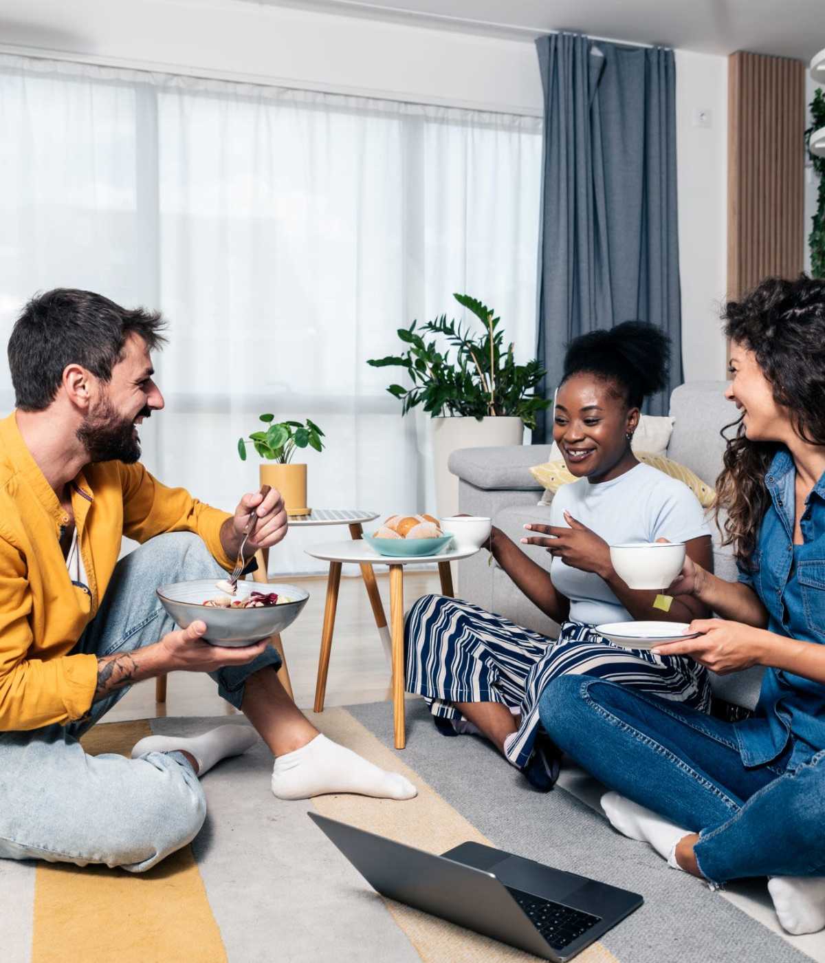 Residents at Luxe Villas in Brentwood, California