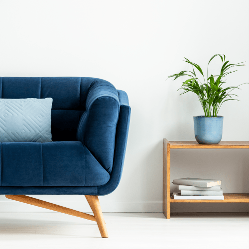 A furnished living room at Chesterton Townhomes in San Diego, California