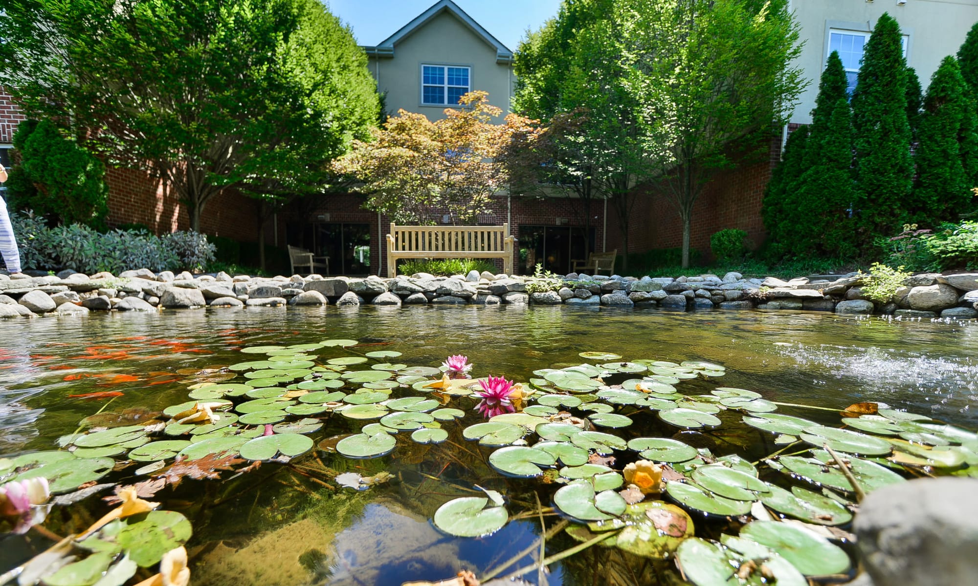 live in Franklin Lakes,NJ at The Horizons at Franklin Lakes Apartment Homes