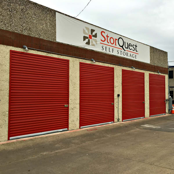 Self Storage Facility Nw Dallas Tx Storquest Self Storage