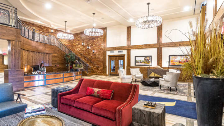 Photo of the stunning lobby of Touchmark at Pilot Butte.