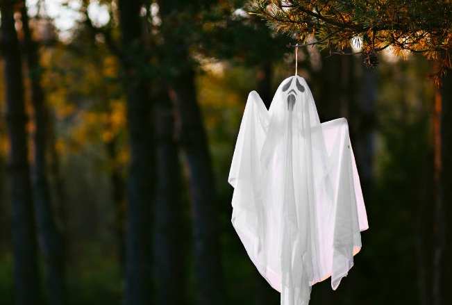 self storage portland oregon pearl district halloween ghosts 
