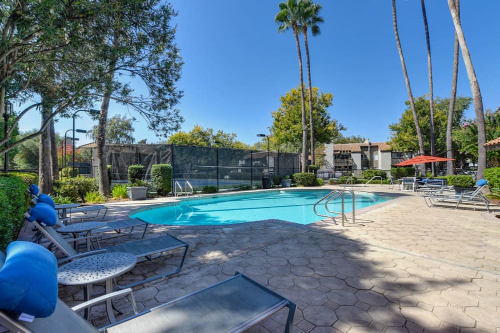 Resort-style swimming pool at Shore Park at Riverlake in Sacramento, California