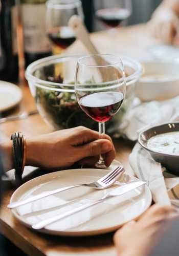 Dining near Lakeshore Villa Apartments in Rowlett, Texas