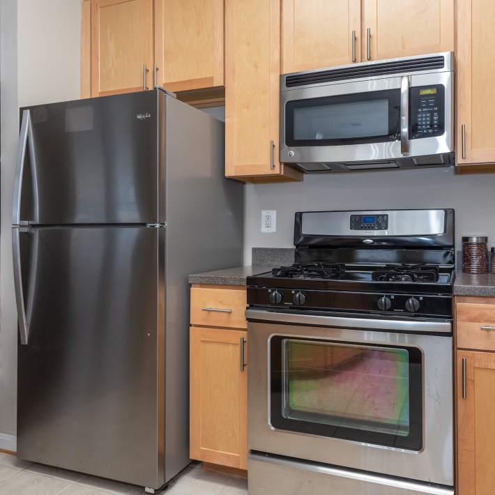 Modern kitchen at Commons on Potomac Square, Sterling, Virginia