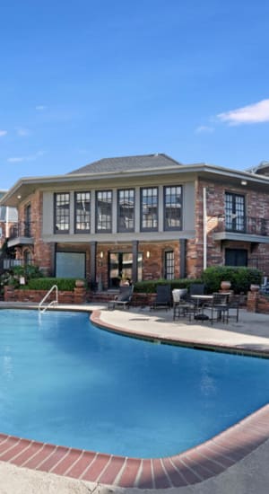 View amenities at The Leonne in Metairie, Louisiana