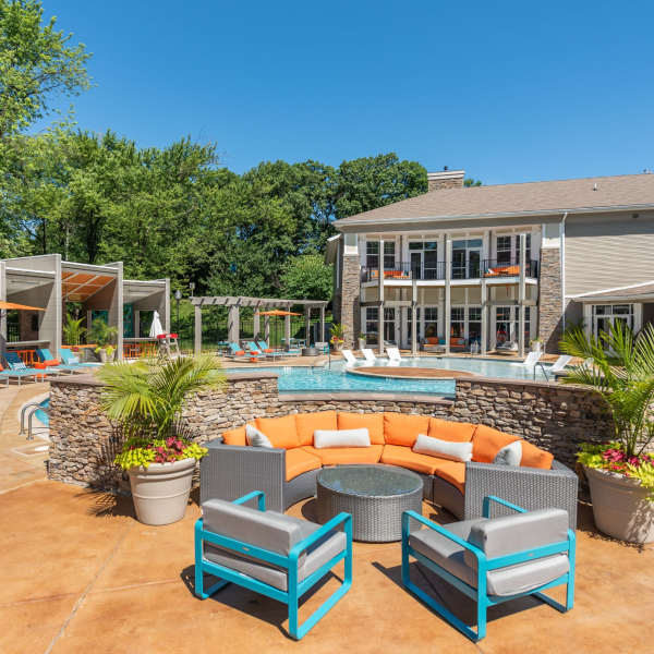 Resort-style pool at The Encore, Alexandria, Virginia