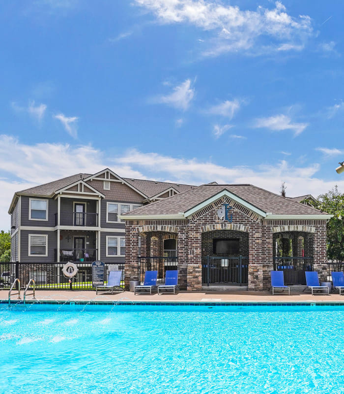 Large swimming pool at Cottages at Tallgrass Point Apartments in Owasso, Oklahoma