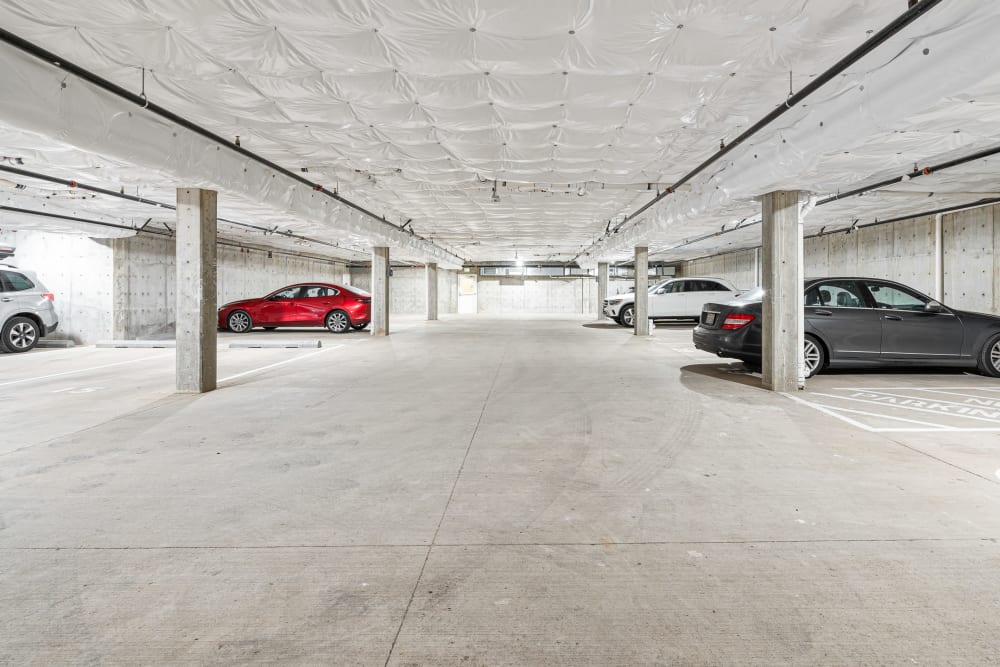 Convenient Parking Garage at Marquam Heights in Portland, Oregon