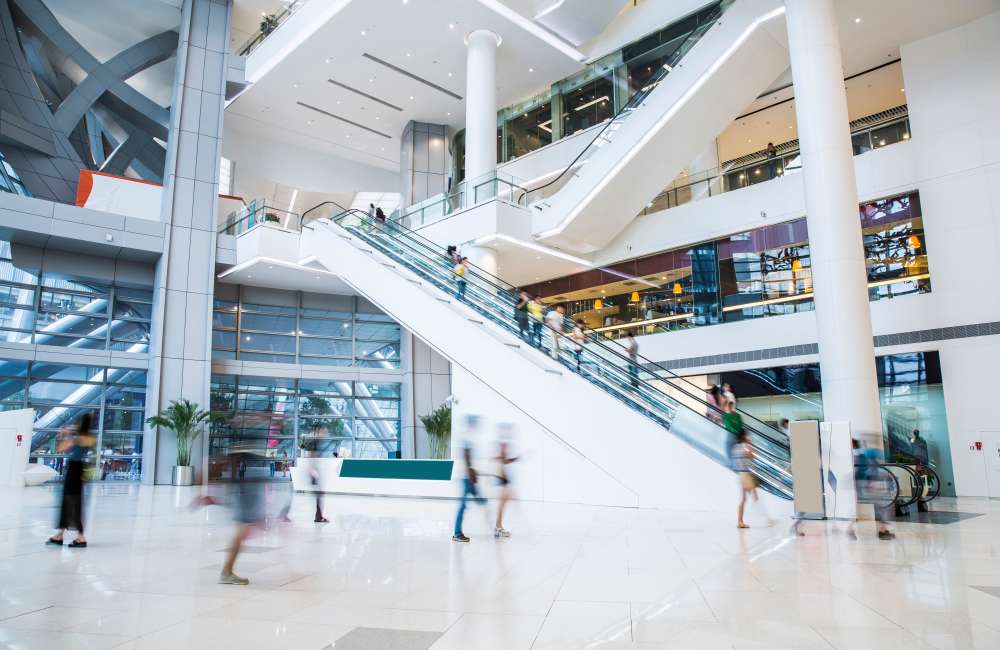 Everett Mall near Wildreed Apartments in Everett, Washington