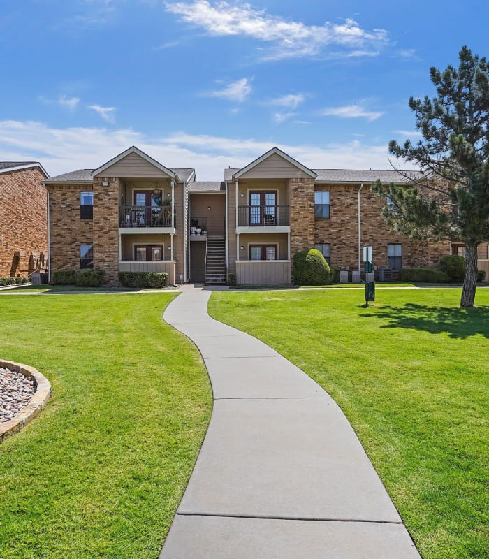 the Exterior of Cimarron Trails Apartments in Norman, Oklahoma