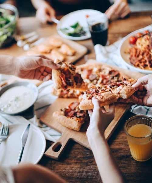 Dining near Villa Del Prado in Houston, Texas