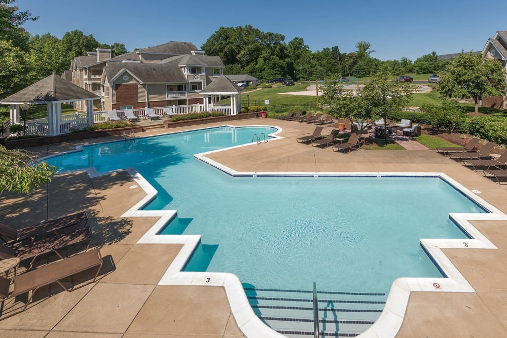 A large two-part swimming pool at Residences at Belmont in Fredericksburg, Virginia