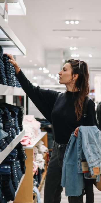 Shopping near Del Prado at Texas Star in Euless, Texas