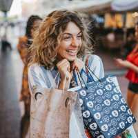 A lady, shopping in the neighborhood near Retreat at Horizon Hills in El Paso, Texas