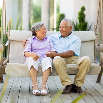 Couple at Cambridge Square Assisted Living in Rosenberg, Texas