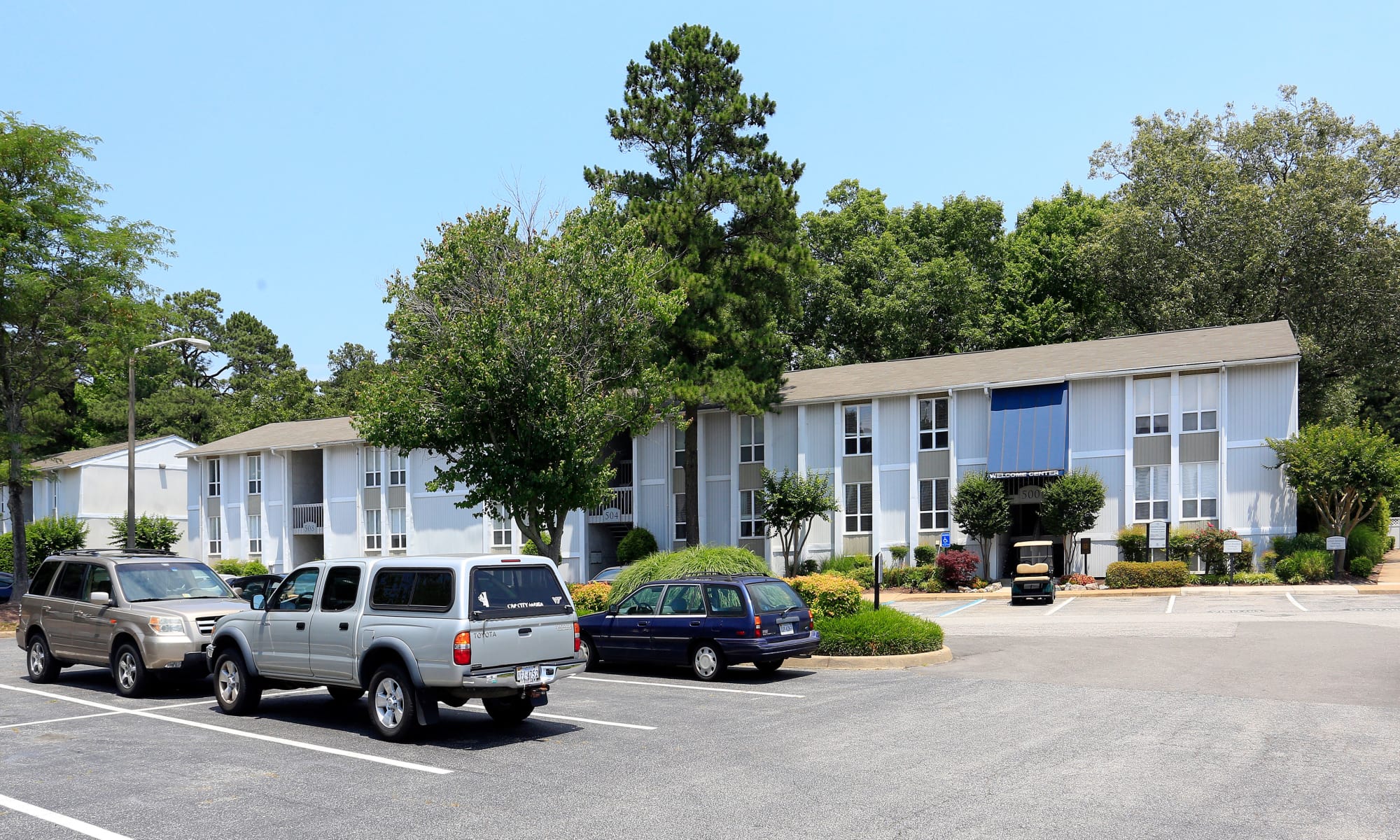 Chapel Lake Apartments in Virginia Beach, Virginia