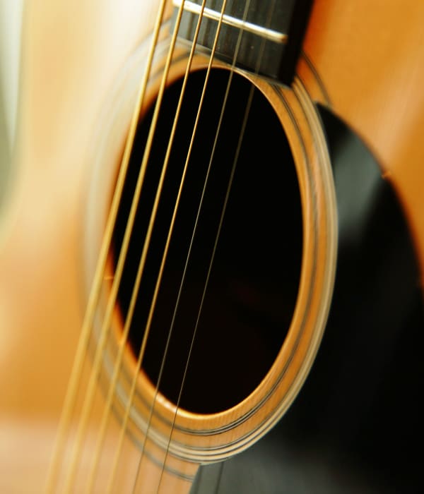 Guitar entertainment at Edgewater in Nanaimo, British Columbia