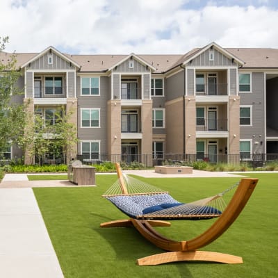 Hammock courtyard at Bellrock Memorial in Houston, Texas