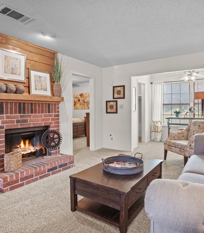 The Living room at Creekwood Apartments in Tulsa, Oklahoma