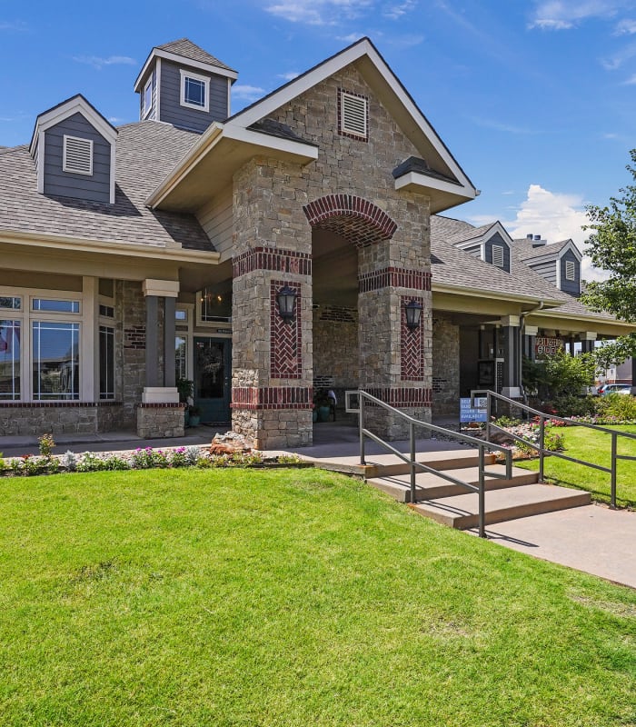 Exterior of The Park on Westpointe in Yukon, Oklahoma