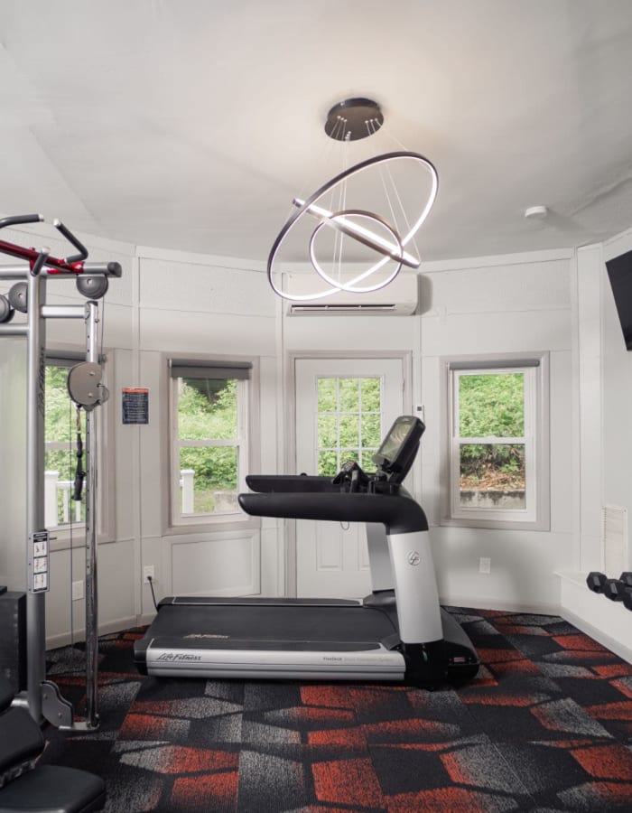 Resident working out out or at Fitness Center Woodbury Knoll in Woodbury, Connecticut