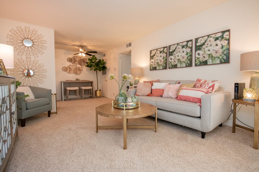 S Tulsa, OK Affordable Apartments | Riverpark Apartments