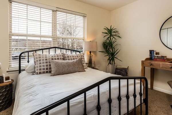 Take a virtual tour of a 2 bedroom, 2 bath floor plan at Cannon Mills & Westover in Dover, Delaware