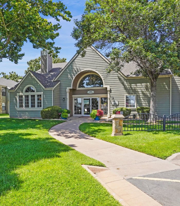 Exterior of Raintree Apartments in Wichita, Kansas