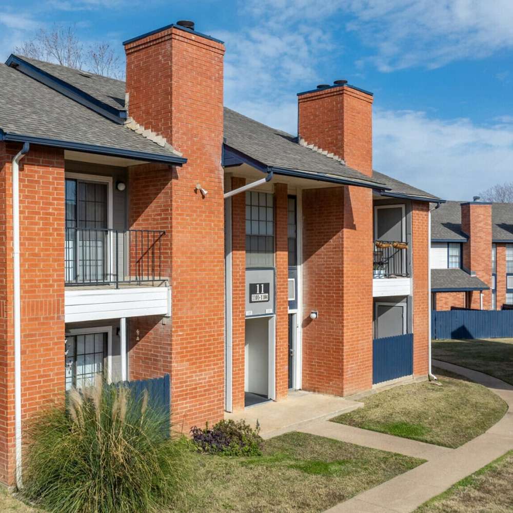 Community apartment at Plantation West in Hurst, Texas