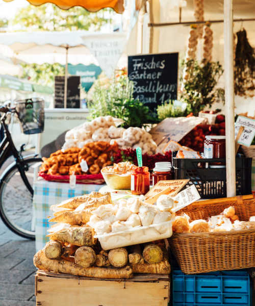 Market near Columbus School Limited Partnership in Baltimore, Maryland