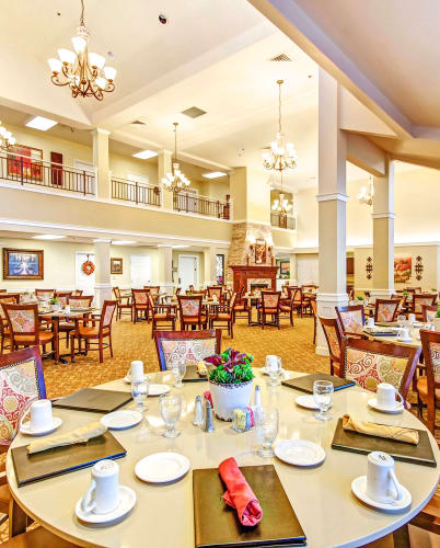 Community dining area at The Commons on Thornton in Stockton, California