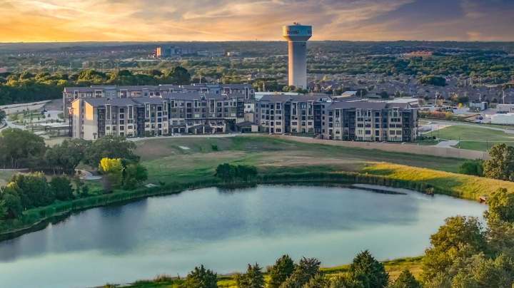 Touchmark at Emerald Lake