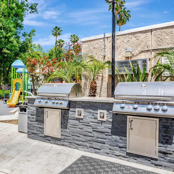 Independence Park Apartments offers a wide variety of amenities in Canoga Park, California