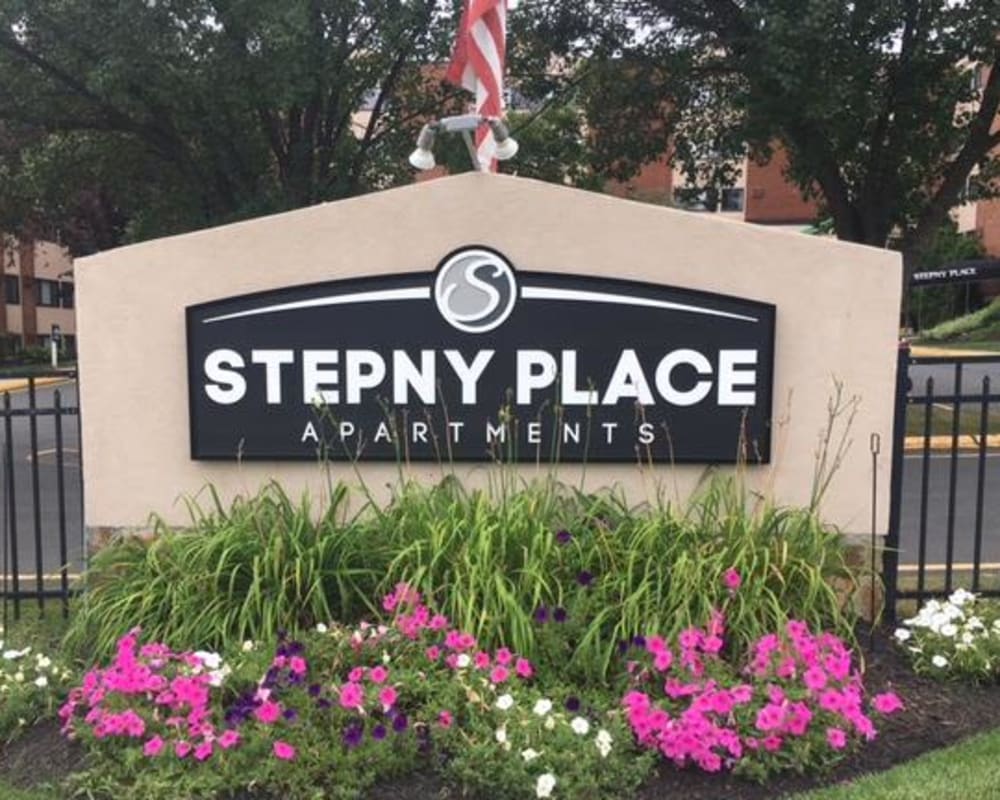 Entrance sign at Stepny Place Apartments | Apartments in Rocky Hill, Connecticut