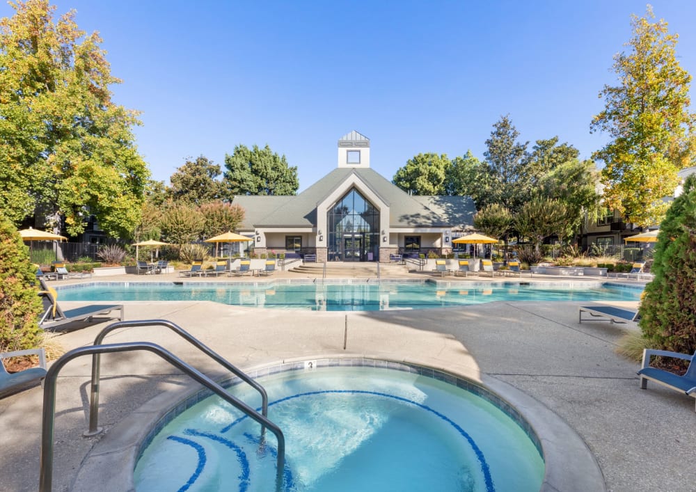 Whirl pool at Tanglewood in Davis, California