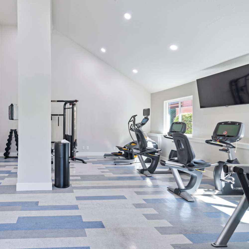 Fitness center at Crossbrook Apartments in Rohnert Park, California