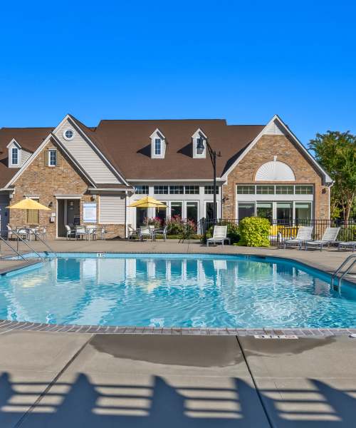 Resort-Style Swimming Pool with Sun Deck at Arbor Brook in Murfreesboro, Tennessee