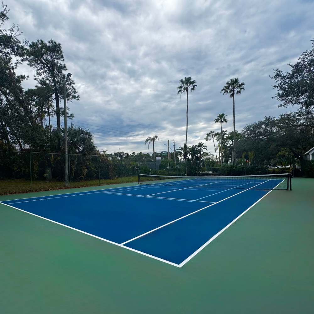 Tennis court at Fourteen01 Apartments in Orlando, Florida