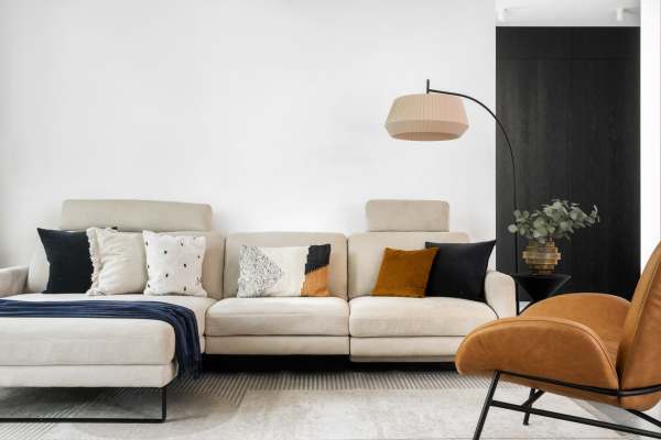 Living room at Hamlet Court Apartments in Rochester, New York
