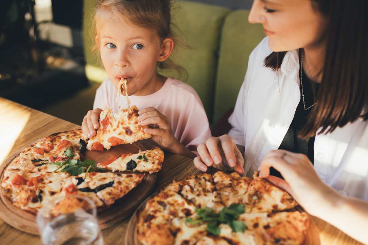 Residents eating in restaurant near Livingston Oaks in Birmingham, Alabama