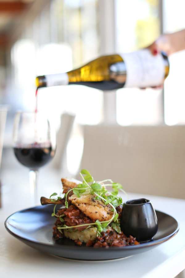 Excellent dining options at Merrill Gardens at Rolling Hills Estates in Rolling Hills Estates, California