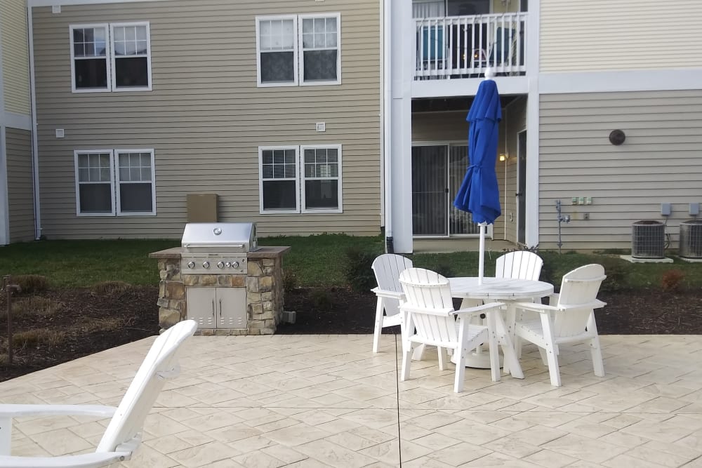 Courtyard seating at Park Villas Apartments in Lexington Park, Maryland