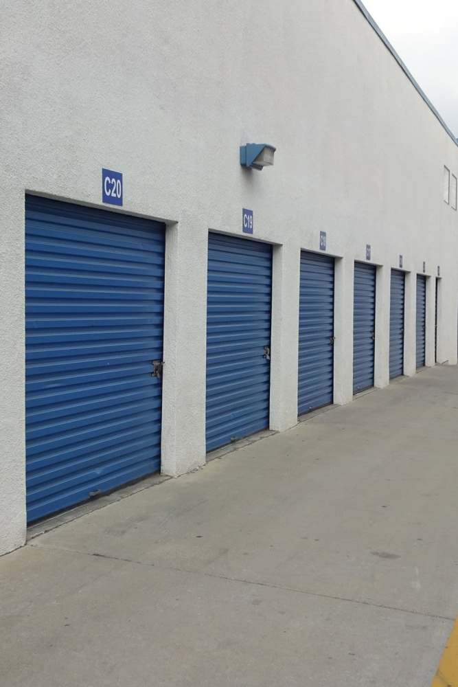 Drive-Up Access at Fort Self Storage in Los Angeles, California